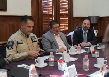 Dan seguimiento al operativo Semana Santa Segura en mesa de seguridad