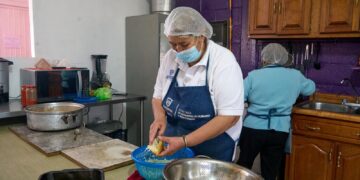 Comedores comunitarios permanecerán cerrados durante los días santos