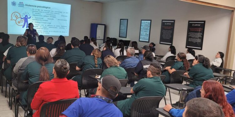 Lleva Gobierno Municipal pláticas de prevención a centros de trabajo