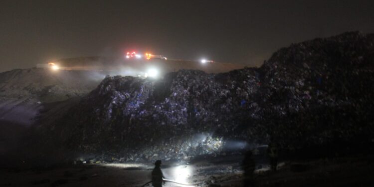 Bajo control el incendio en el Relleno Sanitario