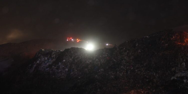 Bajo control el incendio en el Relleno Sanitario