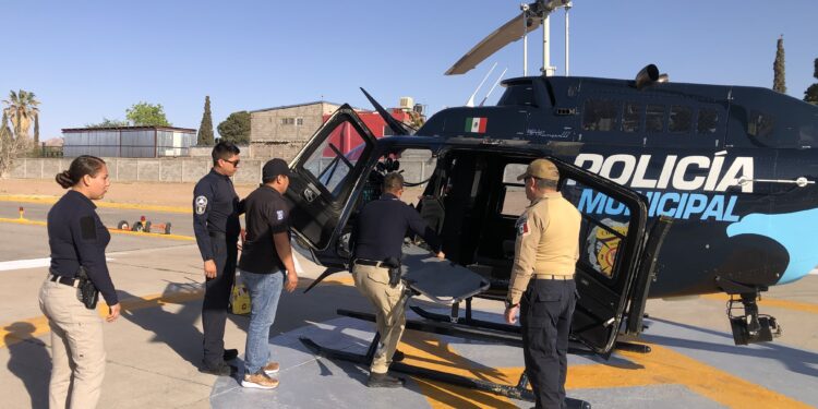 Trasladó Halcón 1 a una joven accidentada en Cumbres de Majalca