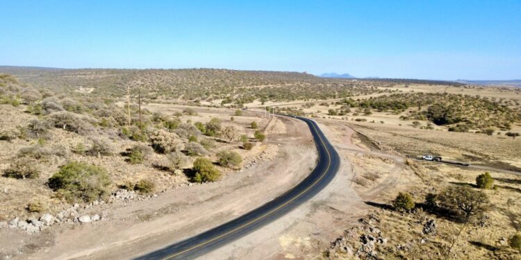 Invierten más de 2 mil 600 mdp en rehabilitación de carreteras estatales