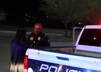 Recorren policías zona oriente para brindar seguridad a mujeres trabajadoras