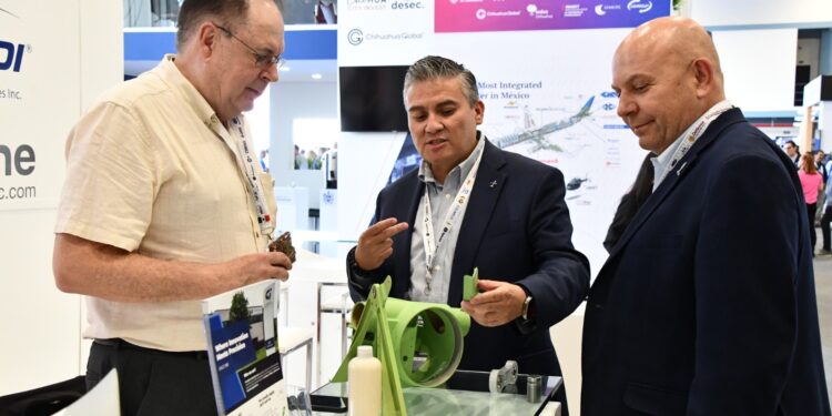 Chihuahua se posiciona como líder aeroespacial en Famex 2025