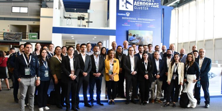 Chihuahua se posiciona como líder aeroespacial en Famex 2025