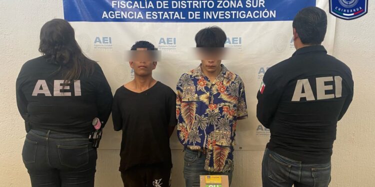 Detenidos en flagrancia por robo y posesión de narcóticos en Parral