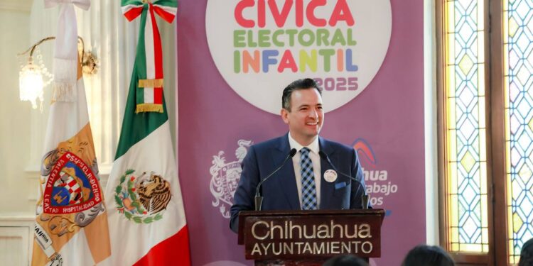 Toman protesta integrantes del Cabildo Infantil 2025