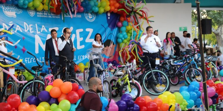 Trabajar por el futuro de las niñas y los niños es lo más importante: Fiscal, César Jáuregui