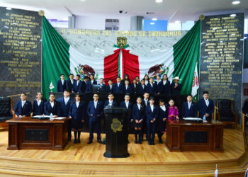 Niñas y niños toman el Congreso de Chihuahua por un día