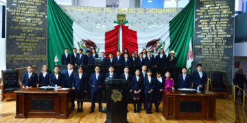 Niñas y niños toman el Congreso de Chihuahua por un día