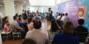 Firman convenio para apoyar a niñas y niños con neurodivergencias