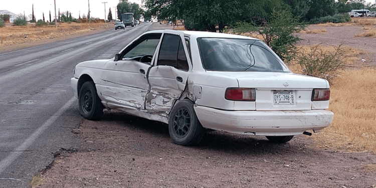 Choque múltiple en carretera Delicias-Presa Las Vírgenes