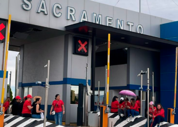 Maestros federales toman caseta Sacramento en protesta contra reforma del ISSSTE