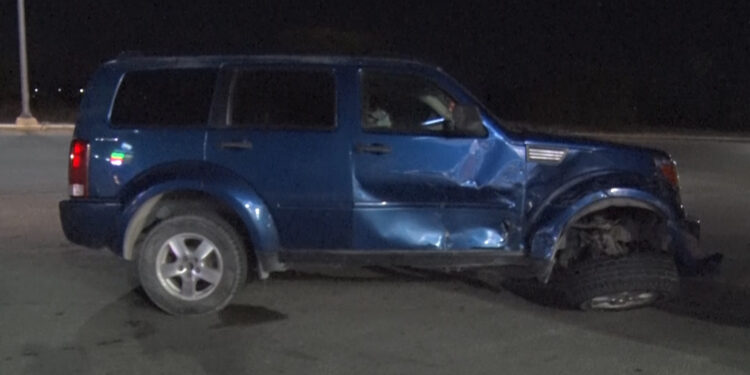 Colisionan dos camionetas en el Acceso Norte de Delicias