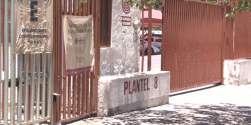 Exigen sanciones por incidente entre alumno y maestro en Cobach 8