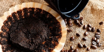 Si tienes café usado, no lo tires, tienes un tesoro en casa