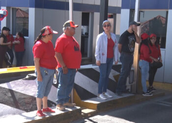 Maestros federales liberan caseta de Saucillo en protesta