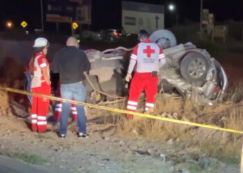 Muere adolescente en volcadura en el circuito universitario