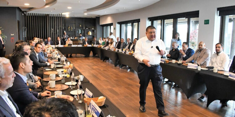 Expone fiscal estrategias contra delitos de alto impacto en reunión con Coparmex