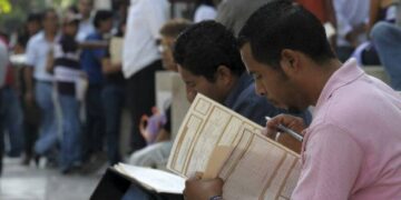 Chihuahua destaca en empleo formal, pero la informalidad y el desempleo persisten