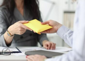 Último día para recibir utilidades, ¿qué hacer si no te las pagan?