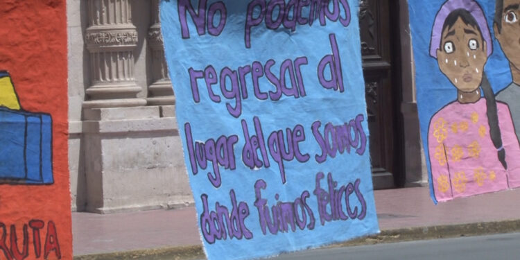 Víctimas de desplazamiento forzado exigen retornos seguros