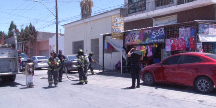 Incendio en tienda de disfraces por fuga de gas