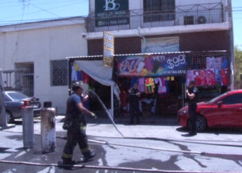 Incendio en tienda de disfraces por fuga de gas