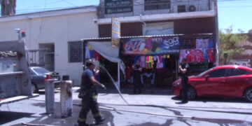 Incendio en tienda de disfraces por fuga de gas
