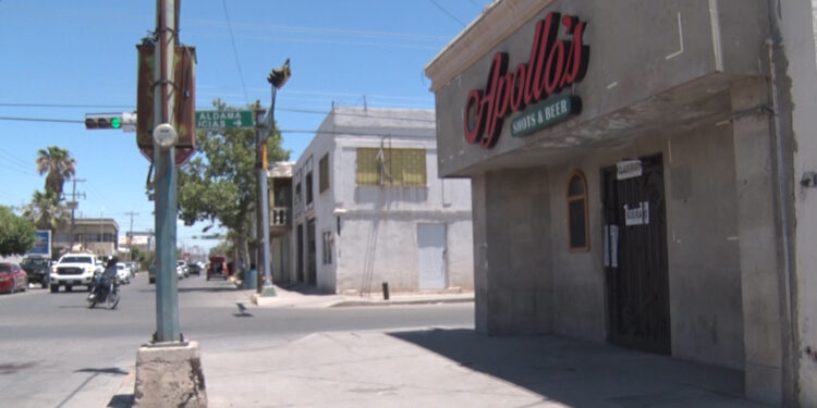 Tras discusión asesinan a hombre a las afueras de un bar en Meoqui