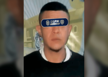 Cae sujeto con drogas y moto sin placas