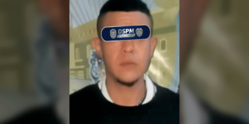 Cae sujeto con drogas y moto sin placas