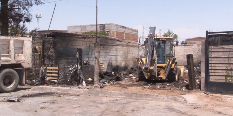 Acumulación de tiliches contribuyó a incendio en la Juan Güereca