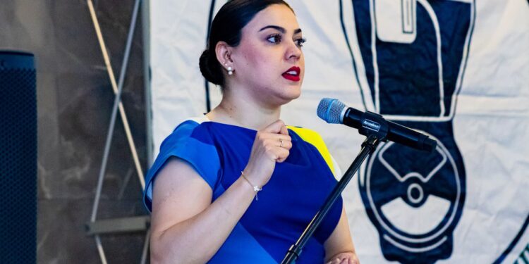 Presenta Miriam Soto informe sobre estacionómetros en Meoqui