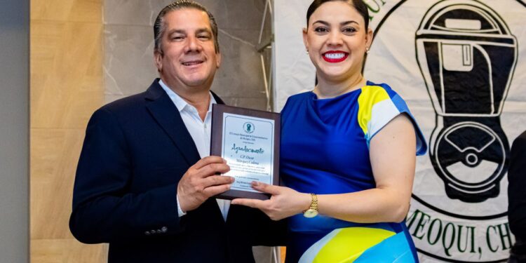 Presenta Miriam Soto informe sobre estacionómetros en Meoqui