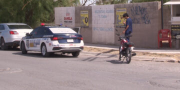 Motociclista sufre fractura tras choque en la colonia Quinta Real