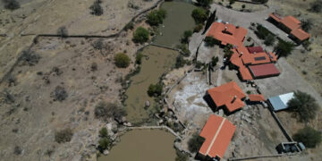 Conagua reveló fotografías de construcciones ilegales en rancho de César Duarte