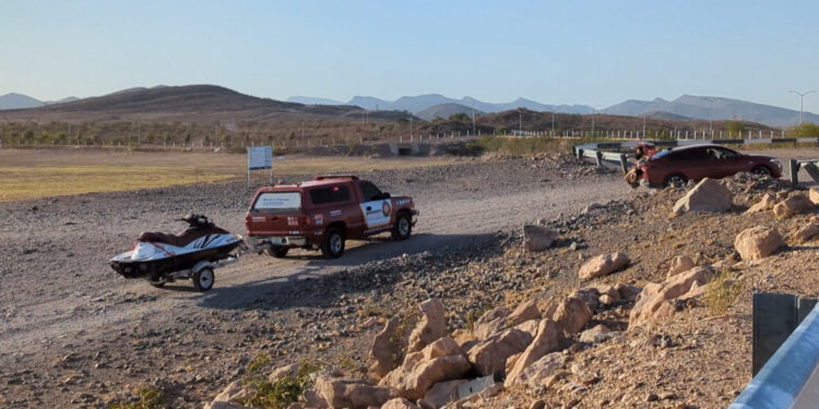Rescataron a hombre a punto de ahogarse en la Presa Chihuahua