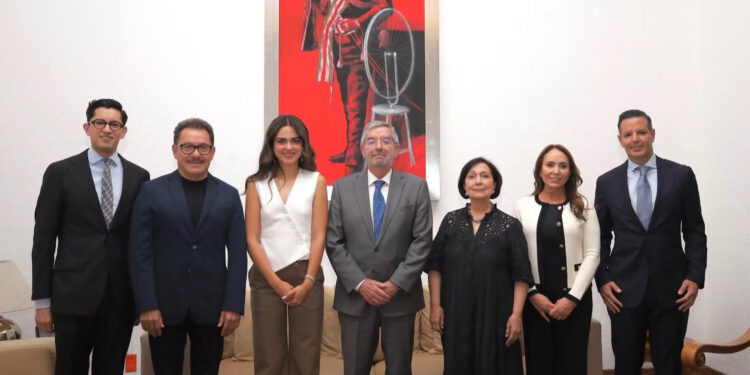 Senadores mexicanos rechazan impuesto a remesas en EE. UU.