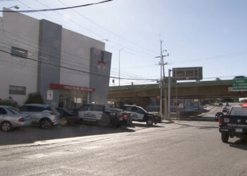 Mujer atentó contra su vida en la calle 16 y Ángel Trías