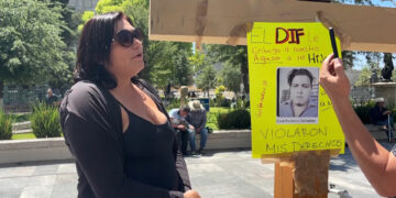 Mujer exige justicia por la custodia de su hija