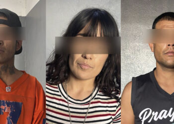 Detienen a tres con arma, droga y auto robado