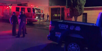 Rescatan a adulto mayor de incendio en la colonia San Rafael