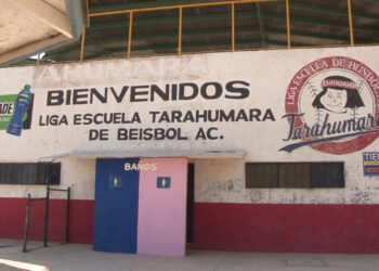 Instalan sistema de agua en escuela de beisbol Tarahumara