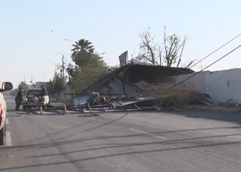 Viento desprende tejabán en Delicias