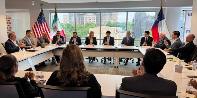 Chihuahua y Texas estrechan lazos