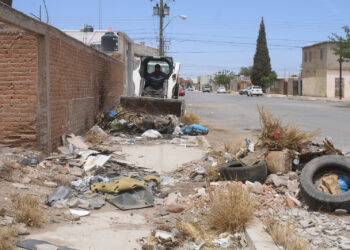 Retiran más de mil toneladas de basura de terrenos y tiraderos clandestinos en abril