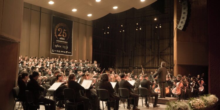 Inicia entrega de fichas para el Conservatorio de Música