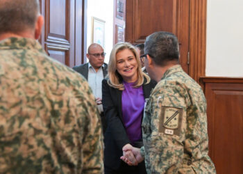 Maru Campos encabeza sesión de seguridad en Palacio de Gobierno